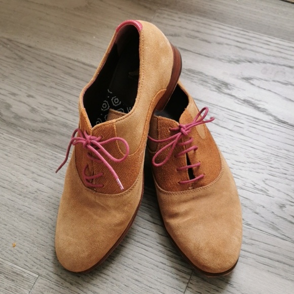 Mens Ted Baker tan leather suede oxfords with pink laces. Size 9.5 - Picture 3 of 9